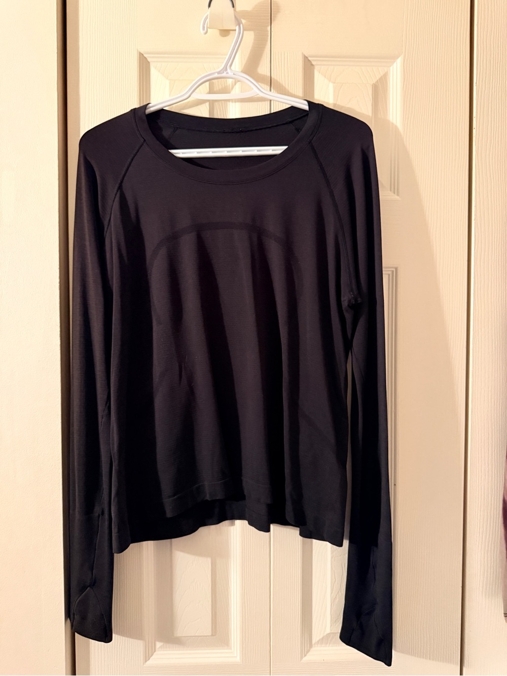 Lululemon Women’s swiftly tech LS Black size 14